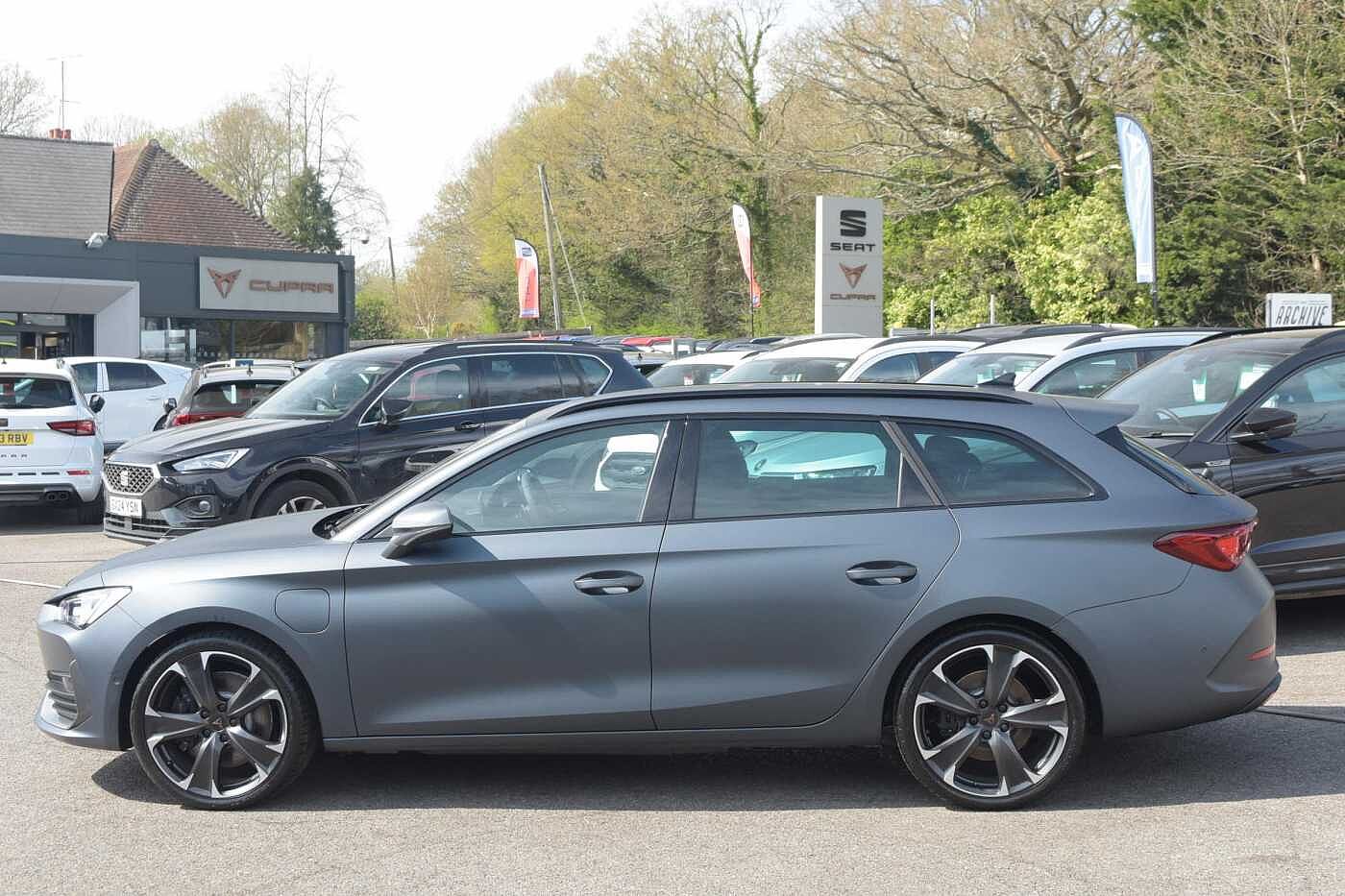 Cupra Leon NF Estate VZ2 1.4 e-HYBRID 245PS AFV 6 Speed DSG