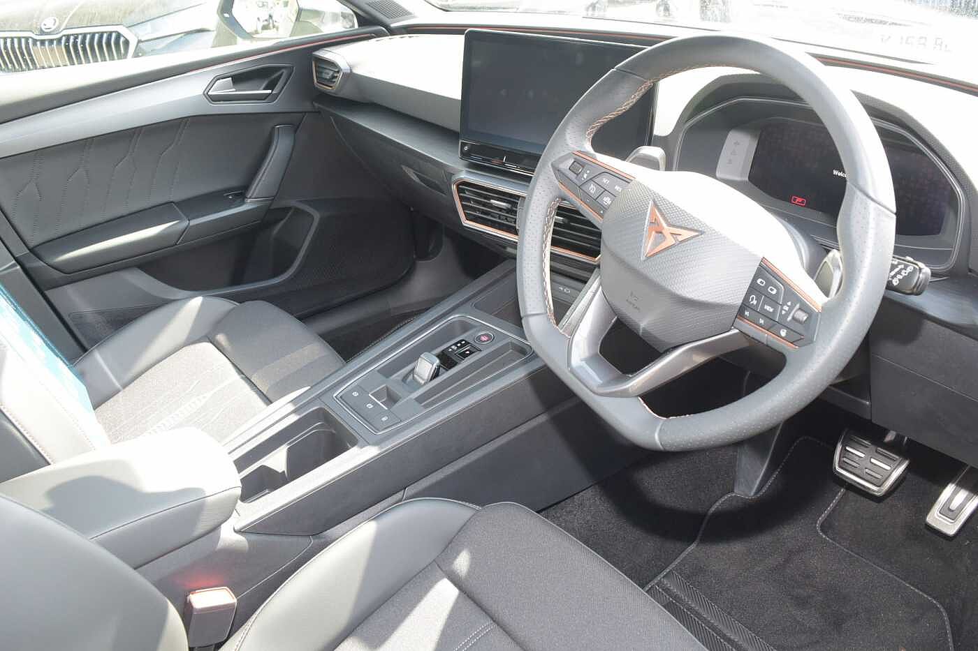 Cupra Leon NF Estate VZ2 1.4 e-HYBRID 245PS AFV 6 Speed DSG