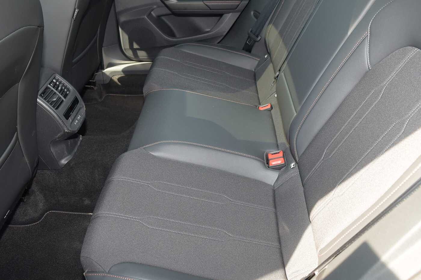 Cupra Leon NF V1 Design Edition 1.5 eTSI EVO AFV 150PS DSG